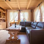 Apartment Smrekowy Dworek