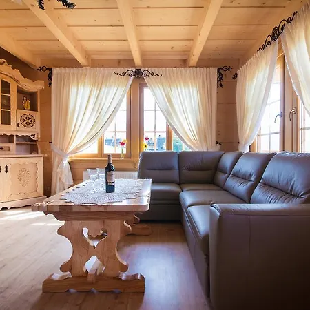 Apartment Smrekowy Dworek